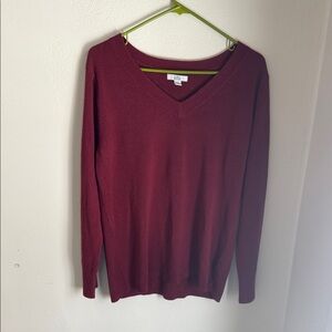croft & barrow Women's V-Neck Sweater in Burgundy